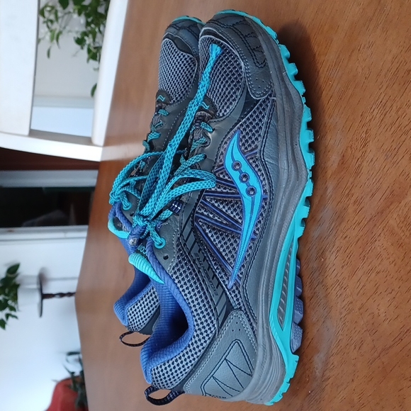 saucony excursion tr9